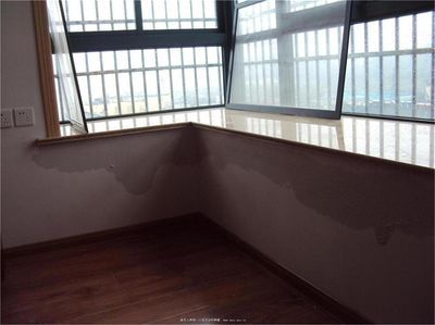 窗户漏水怎么办？室内外防水工程全攻略